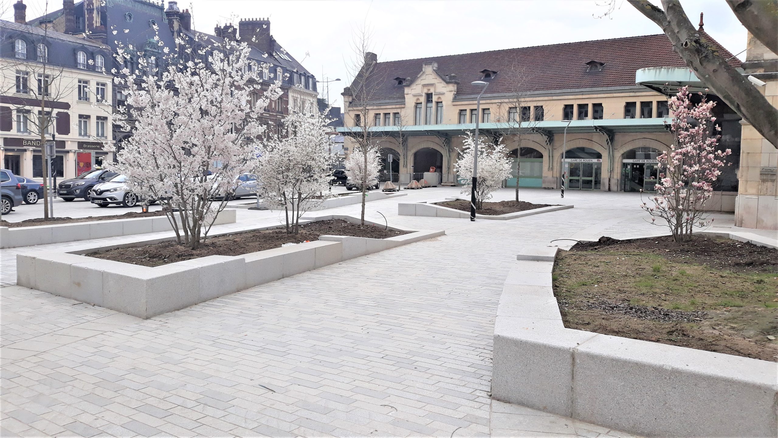 Mobilier urbain de la gare de Rouen