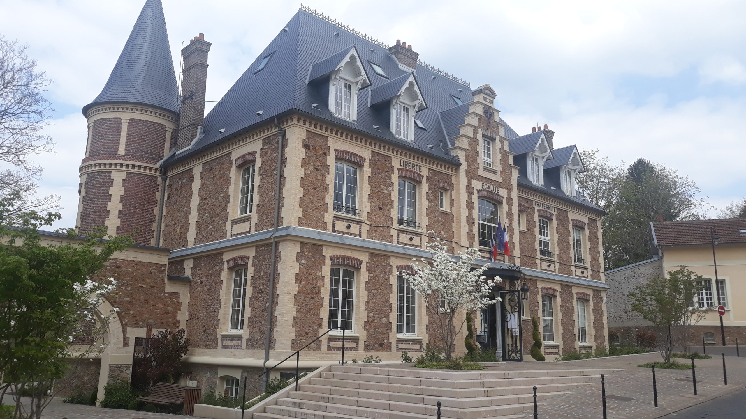 Requalification Du Centre Ville D EPINAY SOUS SENART Cominex